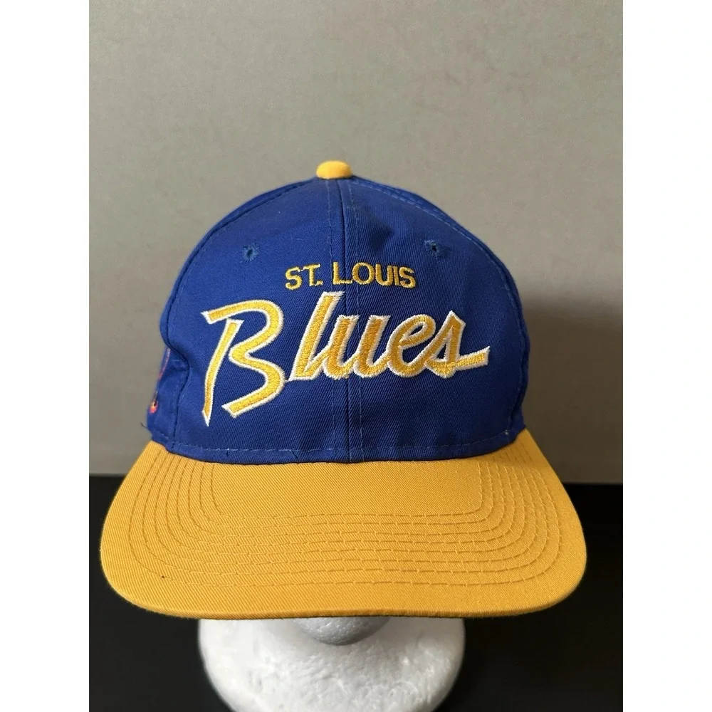 sports specialties vintage St Louis Blues SnapBack Hat Youth Size